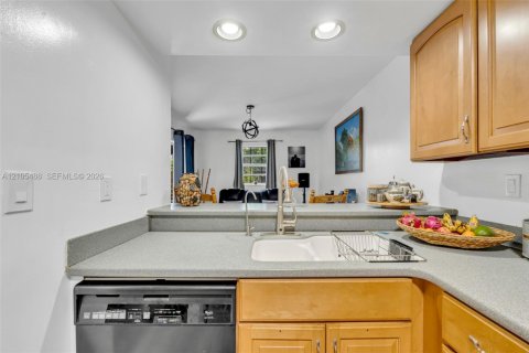 Villa ou maison à vendre à Miami, Floride: 3 chambres, 131.92 m2 № 2415995 - photo 27