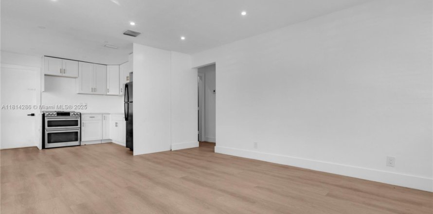 Villa ou maison à Hallandale Beach, Floride 2 chambres, 102.19 m2 № 1763113