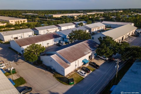 Propiedad comercial en venta en Palm City, Florida № 2085854 - foto 2