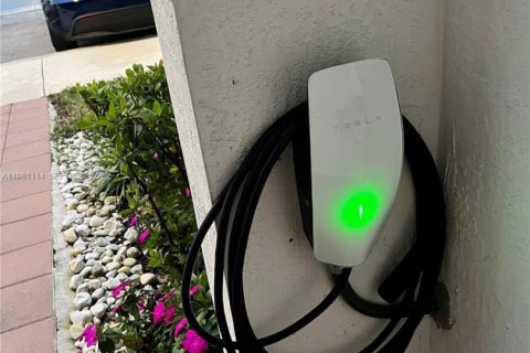 Touwnhouse à vendre à Hialeah, Floride: 3 chambres, 137.77 m2 № 2049176 - photo 20