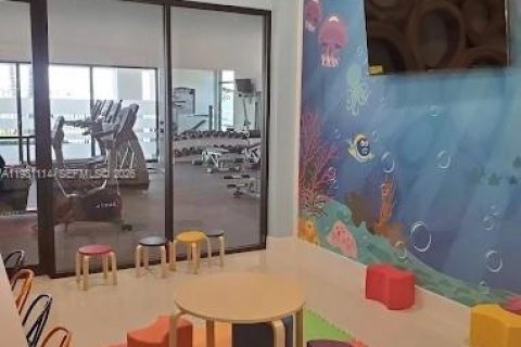 Touwnhouse à vendre à Hialeah, Floride: 3 chambres, 137.77 m2 № 2049176 - photo 25