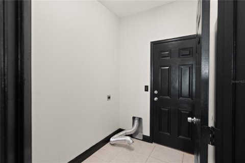 Adosado en venta en Davenport, Florida, 4 dormitorios, 180.97 m2 № 1883443 - foto 6