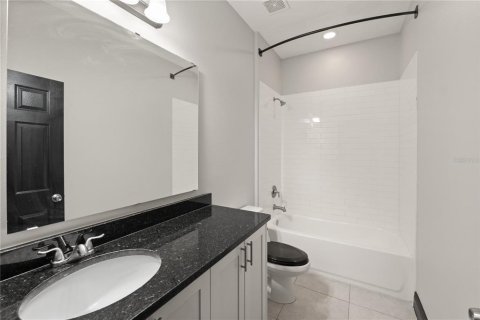 Adosado en venta en Davenport, Florida, 4 dormitorios, 180.97 m2 № 1883443 - foto 15
