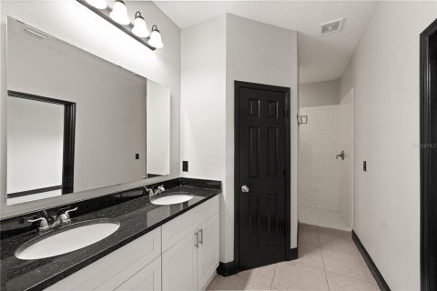 Adosado en venta en Davenport, Florida, 4 dormitorios, 180.97 m2 № 1883443 - foto 11