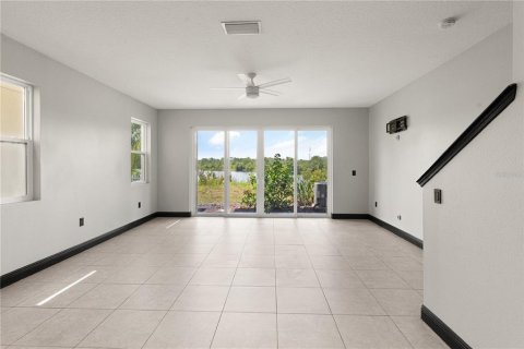 Adosado en venta en Davenport, Florida, 4 dormitorios, 180.97 m2 № 1883443 - foto 8