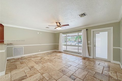 Casa en venta en Fort Lauderdale, Florida, 2 dormitorios, 124.86 m2 № 1946063 - foto 27