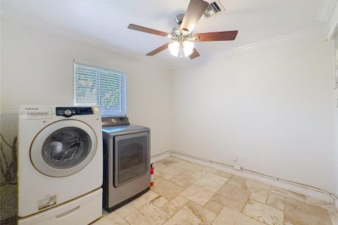 Casa en venta en Fort Lauderdale, Florida, 2 dormitorios, 124.86 m2 № 1946063 - foto 23