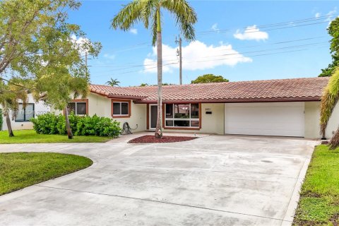 Casa en venta en Fort Lauderdale, Florida, 2 dormitorios, 124.86 m2 № 1946063 - foto 2