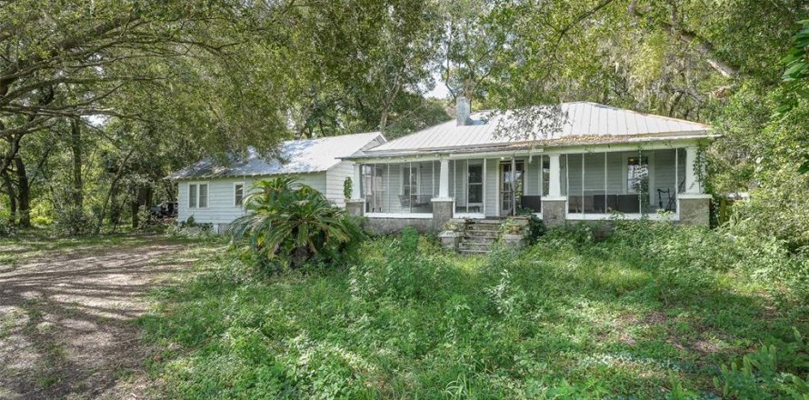 House in Altoona, Florida 4 bedrooms, 193.05 sq.m. № 1916976