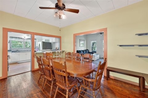 House in Altoona, Florida 4 bedrooms, 193.05 sq.m. № 1916976 - photo 16