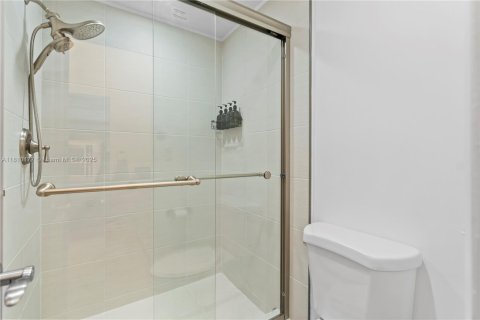 Townhouse in Plantation, Florida 3 bedrooms, 181.16 sq.m. № 1756539 - photo 30