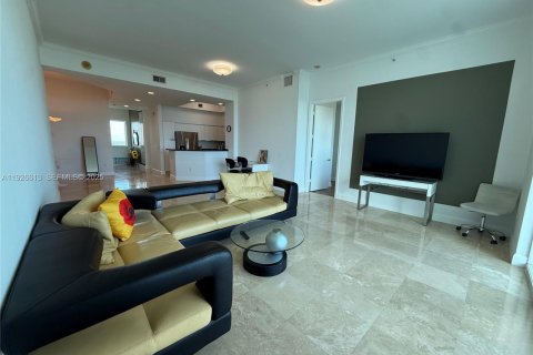 Condominio en venta en North Miami, Florida, 2 dormitorios, 163.79 m2 № 1988079 - foto 17