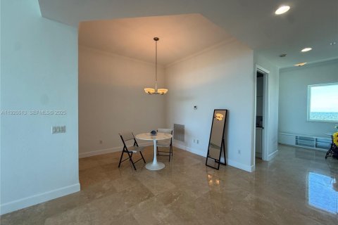 Condominio en venta en North Miami, Florida, 2 dormitorios, 163.79 m2 № 1988079 - foto 6