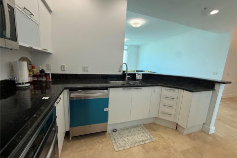 Condominio en venta en North Miami, Florida, 2 dormitorios, 163.79 m2 № 1988079 - foto 11
