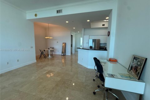 Condominio en venta en North Miami, Florida, 2 dormitorios, 163.79 m2 № 1988079 - foto 15