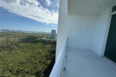 Condominio en venta en North Miami, Florida, 2 dormitorios, 163.79 m2 № 1988079 - foto 30