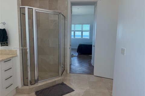 Condominio en venta en North Miami, Florida, 2 dormitorios, 163.79 m2 № 1988079 - foto 25