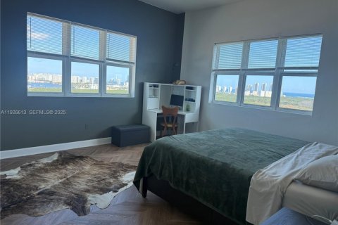 Condominio en venta en North Miami, Florida, 2 dormitorios, 163.79 m2 № 1988079 - foto 18