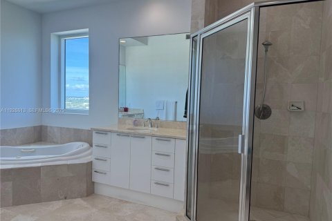 Condominio en venta en North Miami, Florida, 2 dormitorios, 163.79 m2 № 1988079 - foto 24