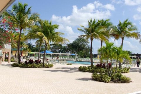 Condo in Delray Beach, Florida, 1 bedroom  № 1227071 - photo 1