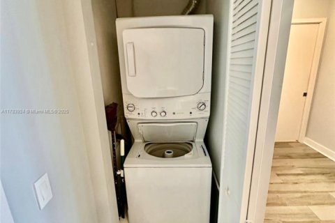 Copropriété à louer à Miami, Floride: 1 chambre, 63.55 m2 № 1861358 - photo 8