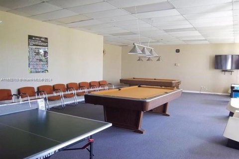 Condo in Lauderhill, Florida, 2 bedrooms  № 1859947 - photo 20