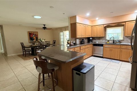 Casa en venta en Lakeland, Florida, 3 dormitorios, 239.69 m2 № 2381289 - foto 9