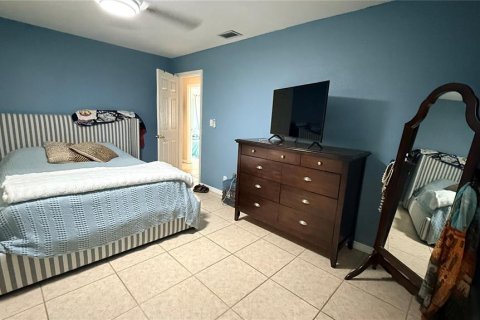 Casa en venta en Lakeland, Florida, 3 dormitorios, 239.69 m2 № 2381289 - foto 28
