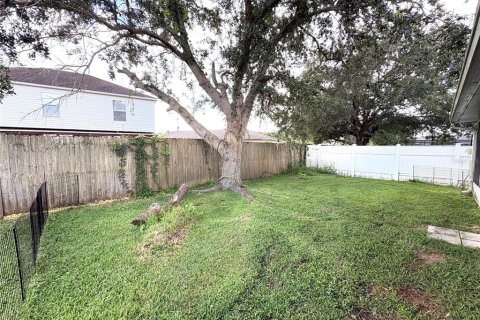 House in Orlando, Florida 3 bedrooms, 151.52 sq.m. № 2400268 - photo 16