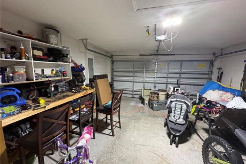 House in Orlando, Florida 3 bedrooms, 151.52 sq.m. № 2400268 - photo 14