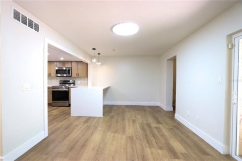 Condominio en venta en Maitland, Florida, 3 dormitorios, 145.39 m2 № 2198796 - foto 14