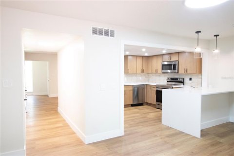 Condominio en venta en Maitland, Florida, 3 dormitorios, 145.39 m2 № 2198796 - foto 11