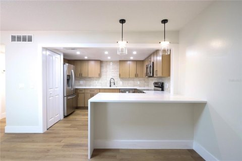 Condominio en venta en Maitland, Florida, 3 dormitorios, 145.39 m2 № 2198796 - foto 17