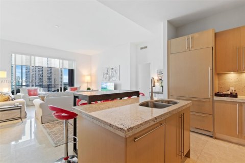 Copropriété à vendre à Miami, Floride: 2 chambres, 146.04 m2 № 1987411 - photo 9