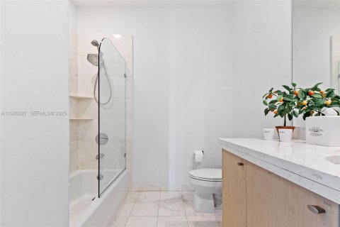 Copropriété à vendre à Miami, Floride: 2 chambres, 146.04 m2 № 1987411 - photo 14