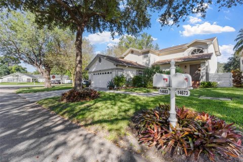 House in Miami, Florida 3 bedrooms, 175.4 sq.m. № 1954692 - photo 2