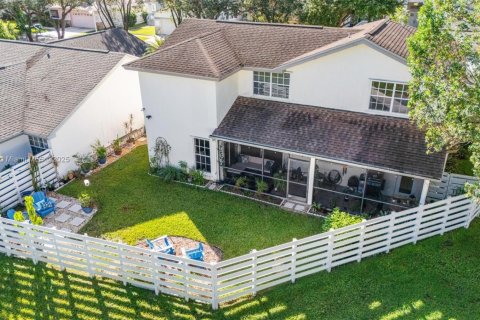 House in Miami, Florida 3 bedrooms, 175.4 sq.m. № 1954692 - photo 4