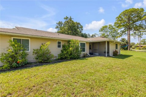 House in Edgewater, Florida 3 bedrooms, 135.82 sq.m. № 1901452 - photo 28