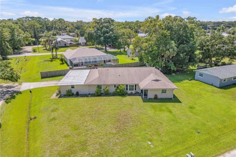 House in Edgewater, Florida 3 bedrooms, 135.82 sq.m. № 1901452 - photo 2