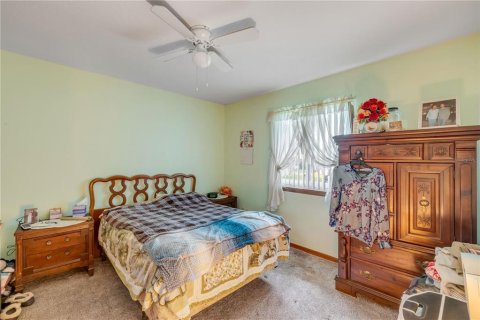 House in Edgewater, Florida 3 bedrooms, 135.82 sq.m. № 1901452 - photo 24