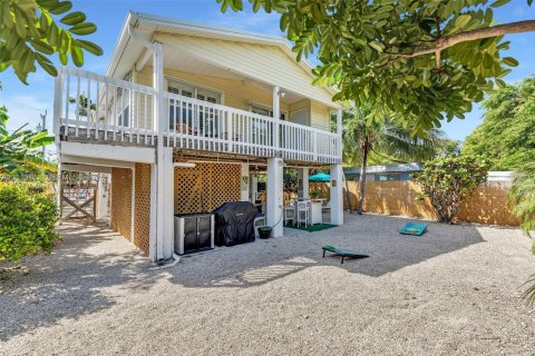 Villa ou maison à louer à Marathon, Floride: 3 chambres, 89.19 m2 № 2434028 - photo 2