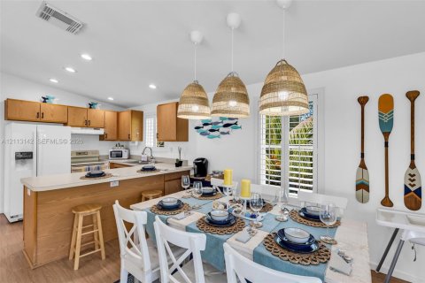 Villa ou maison à louer à Marathon, Floride: 3 chambres, 89.19 m2 № 2434028 - photo 8