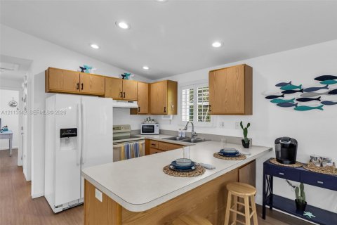 Villa ou maison à louer à Marathon, Floride: 3 chambres, 89.19 m2 № 2434028 - photo 9