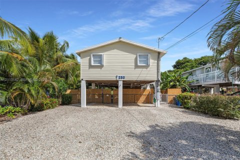 Villa ou maison à Marathon, Floride 3 chambres, 89.19 m2 № 2434028