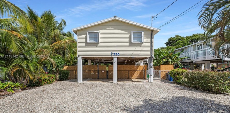Villa ou maison à Marathon, Floride 3 chambres, 89.19 m2 № 2434028