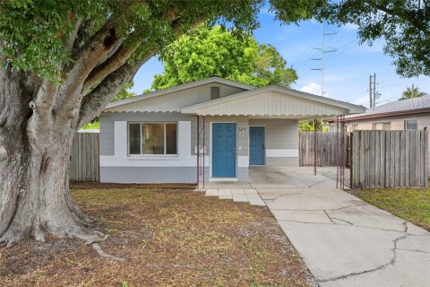Villa ou maison à Saint Petersburg, Floride 2 chambres, 86.58 m2 № 2100289