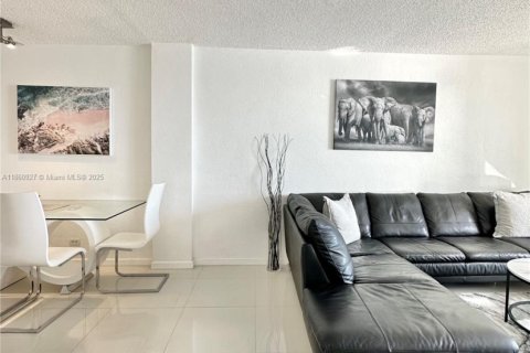 Copropriété à louer à Miami Beach, Floride: 1 chambre, 67.73 m2 № 1890230 - photo 4