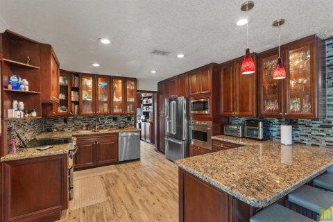 House in Coconut Creek, Florida 4 bedrooms, 161.09 sq.m. № 2343993 - photo 14