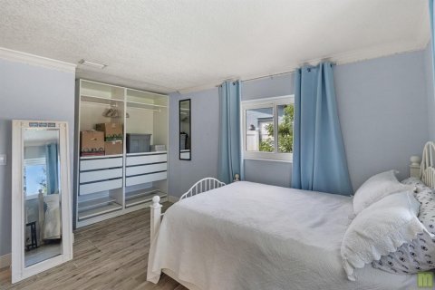 House in Coconut Creek, Florida 4 bedrooms, 161.09 sq.m. № 2343993 - photo 29