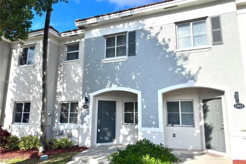 Adosado en Homestead, Florida 2 dormitorios, 108.32 m2 № 1975237